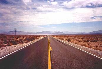 (Lost) Highway 160 on the way to Death Valley Junction